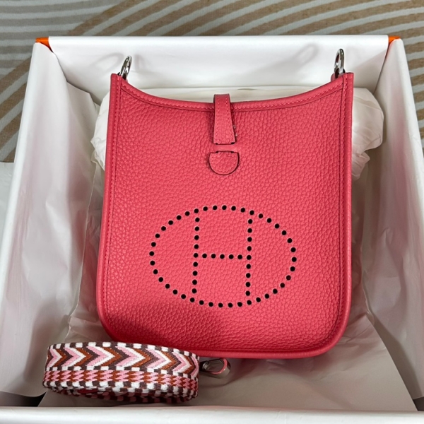【エルメス HERMES】エブリンアマゾンTPM トリヨンクレマンス トレンチ ローズエクストリーム (I6) シルバー金具 (100%マシン)